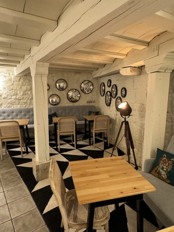 Salon desayunos Maison barón de la galleta